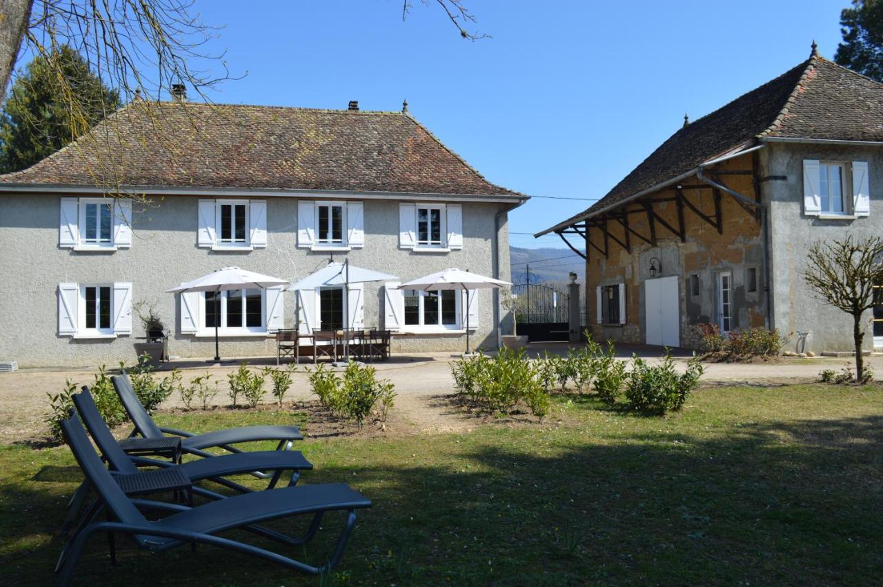 Le Domaine Du Chaffard Bed & Breakfast Les Avenieres Bagian luar foto