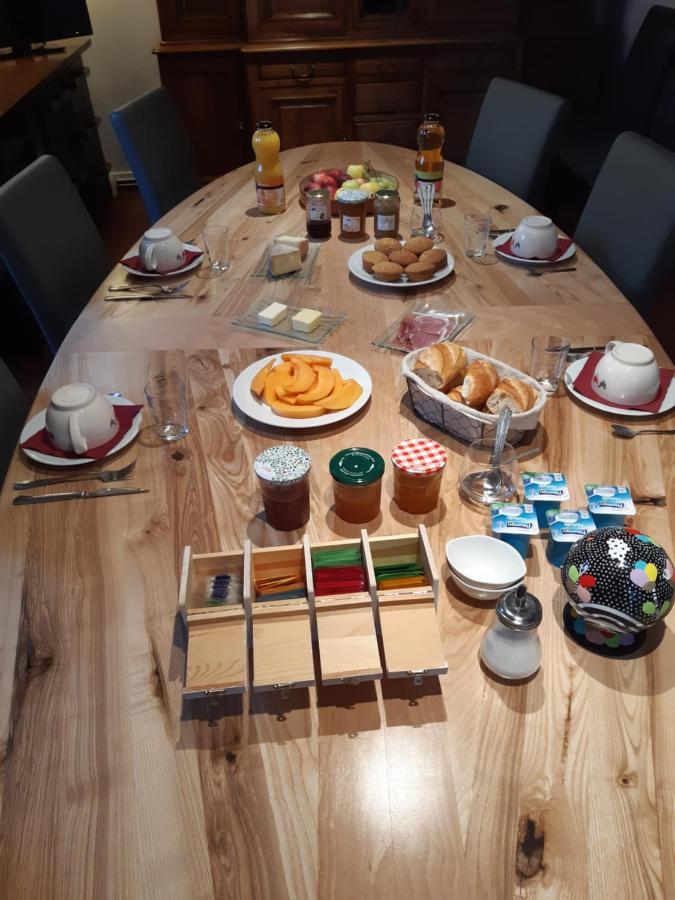 Le Domaine Du Chaffard Bed & Breakfast Les Avenieres Bagian luar foto