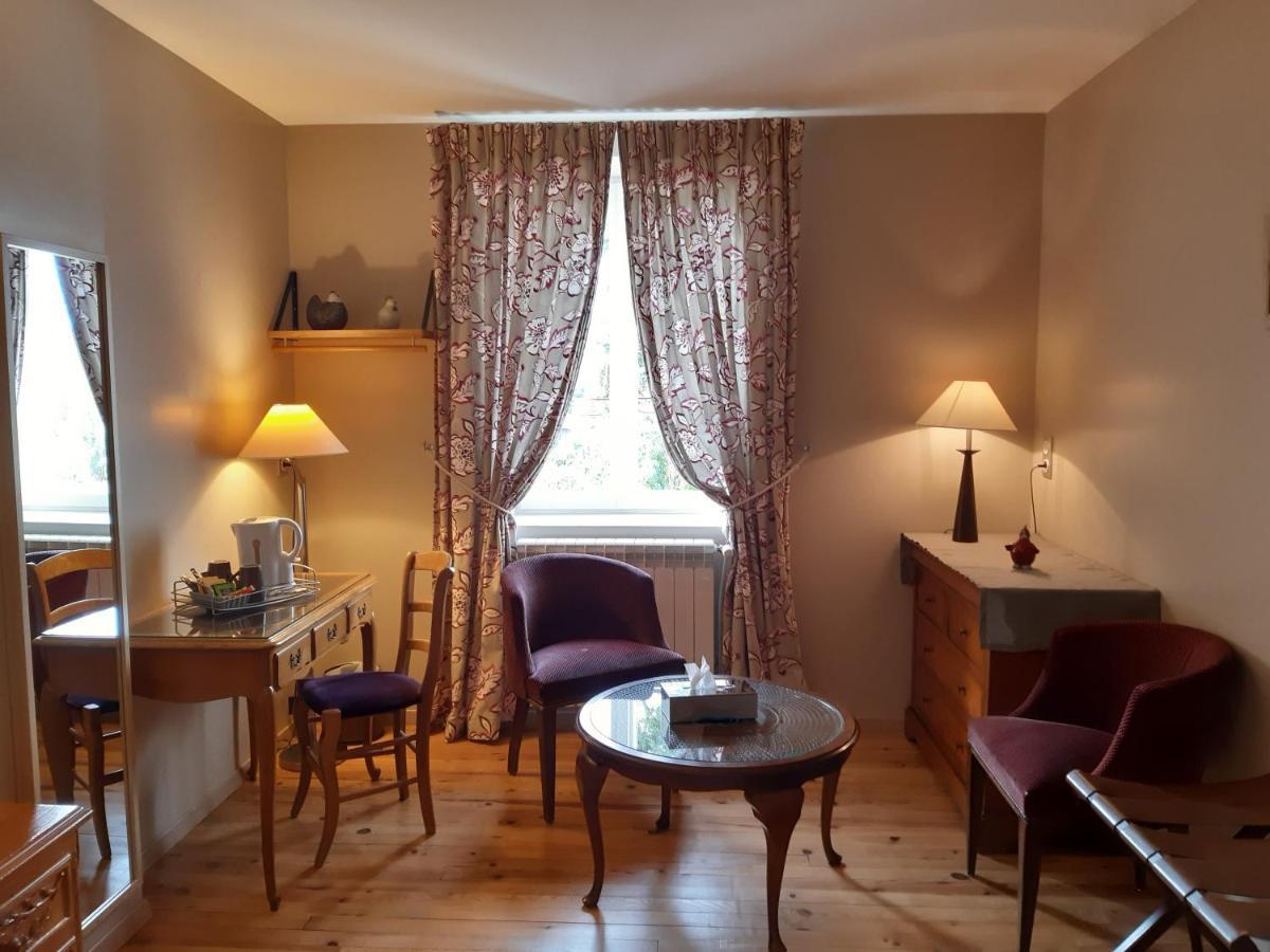 Le Domaine Du Chaffard Bed & Breakfast Les Avenieres Bagian luar foto
